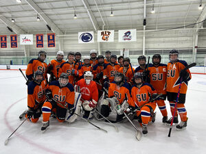 Syracuse's Women’s Club Hockey team is 10-0 midway through this season, outscoring opponents 53-3.