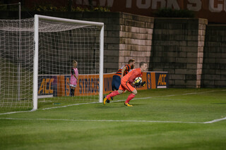 Hendrik Hilpert had a busy day, making four saves in the one-goal loss.