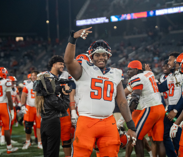 Former Syracuse center J’Onre Reed transfers to USC